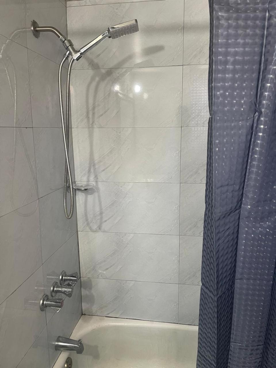 Oceanfront Condo W/ Free Parking + High Speed Wifi Негрил Екстериор снимка
